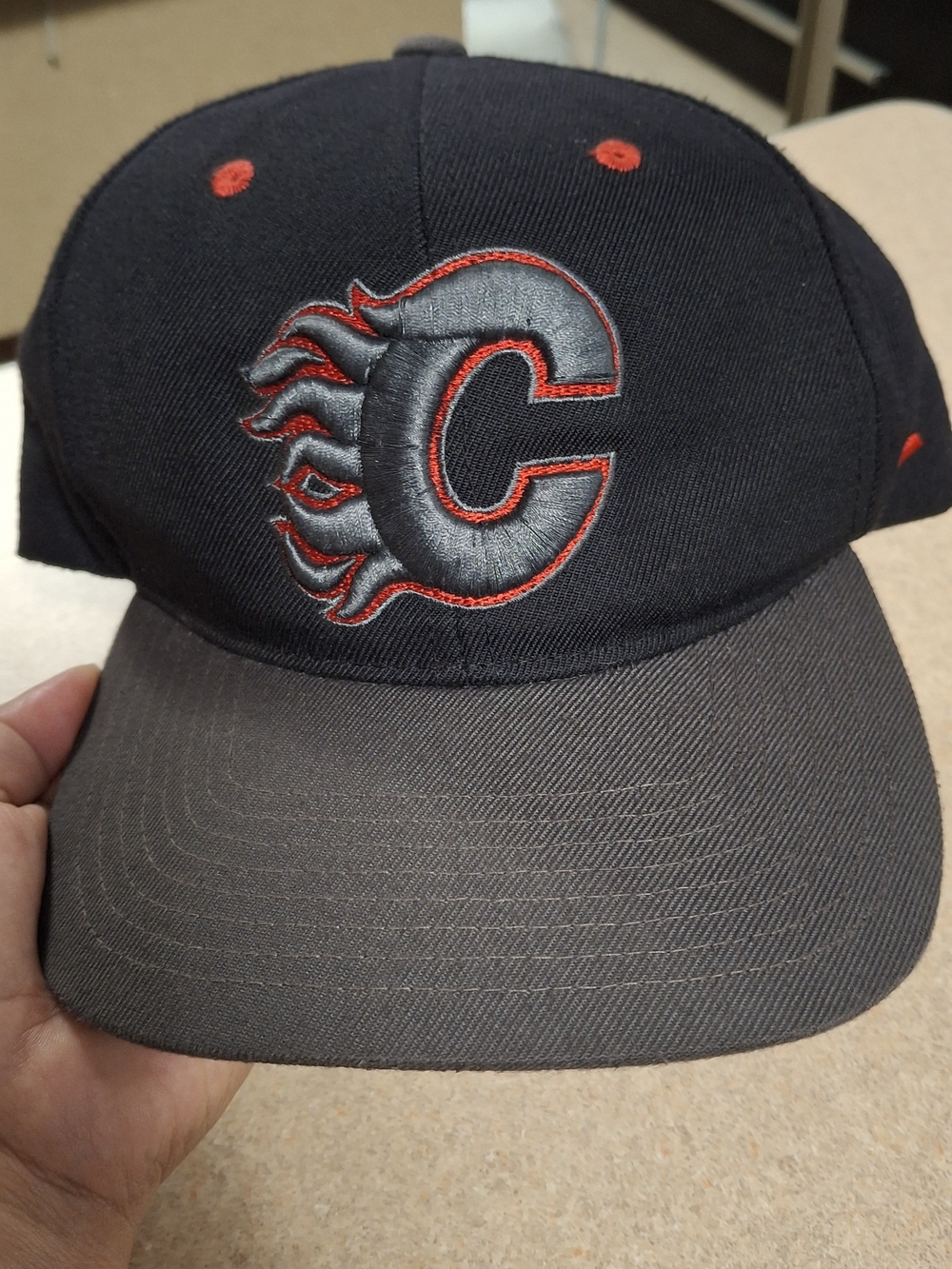 Calgary Flames NHL Zephyr Snapback Hat Black Grey Flat Brim Adult Cap